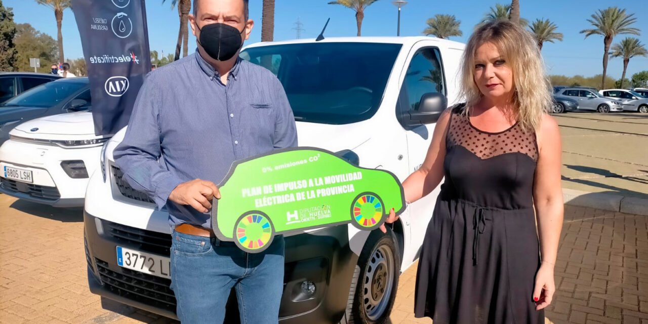 El Ayuntamiento de San Juan adquiere un nuevo vehículo eléctrico para reducir la contaminación