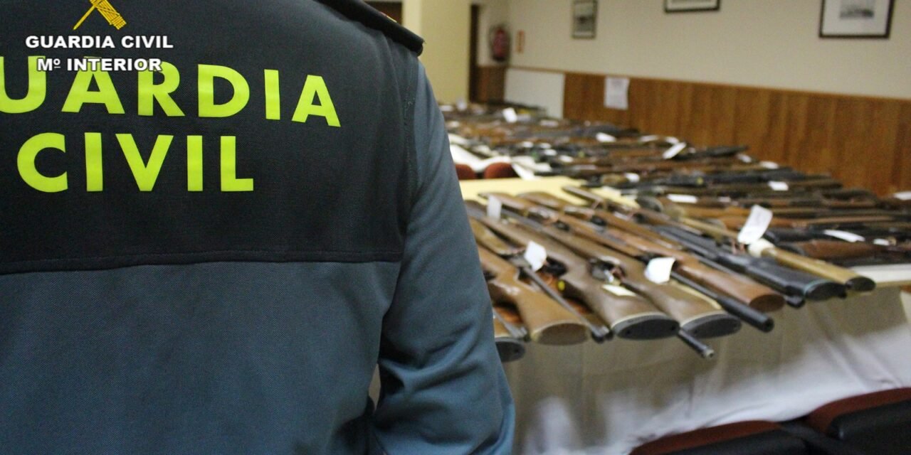 La Guardia Civil organiza una subasta de 770 armas en Huelva