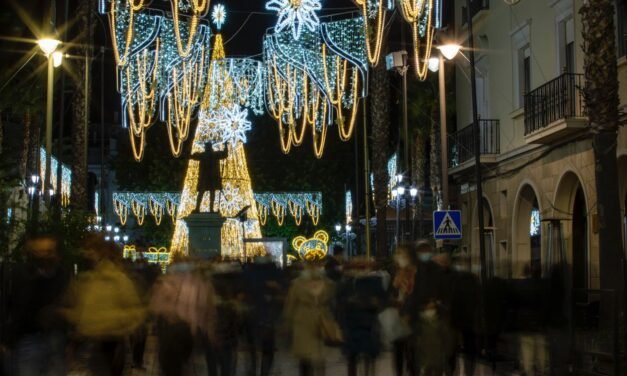 Huelva, la capital española que más gasta por habitante en alumbrado navideño