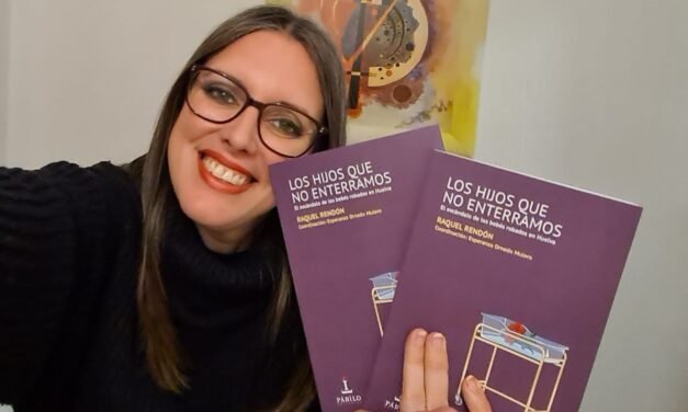 La periodista Raquel Rendón recoge en un libro el escándalo de los bebés robados en Huelva