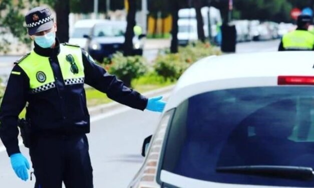 Un conductor provoca un accidente y se da a la fuga en Huelva