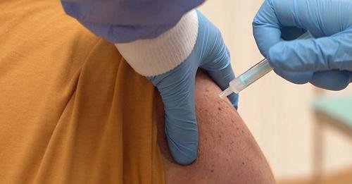 Andalucía abre esta semana la vacunación con tercera dosis a los mayores de 40 años
