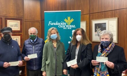Fundación Caja Rural del Sur y Alfonso Aramburu entregan la recaudación de la exposición solidaria a entidades onubenses