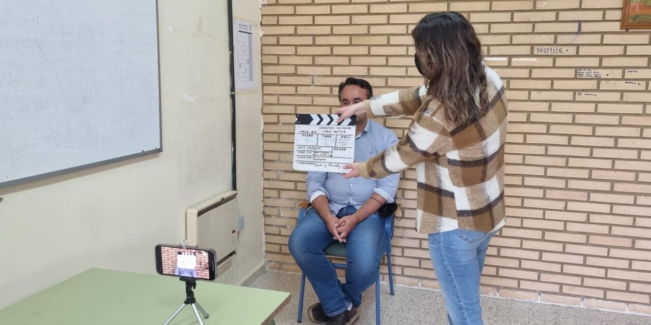 Alumnos del Pintor Pedro Gómez inician el rodaje de un documental sobre la antigua cárcel de Huelva