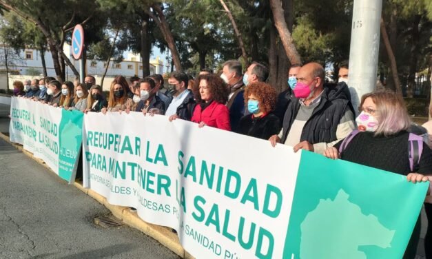 La Plataforma de Alcaldes por la Sanidad se concentra de nuevo por “el fin de los recortes”