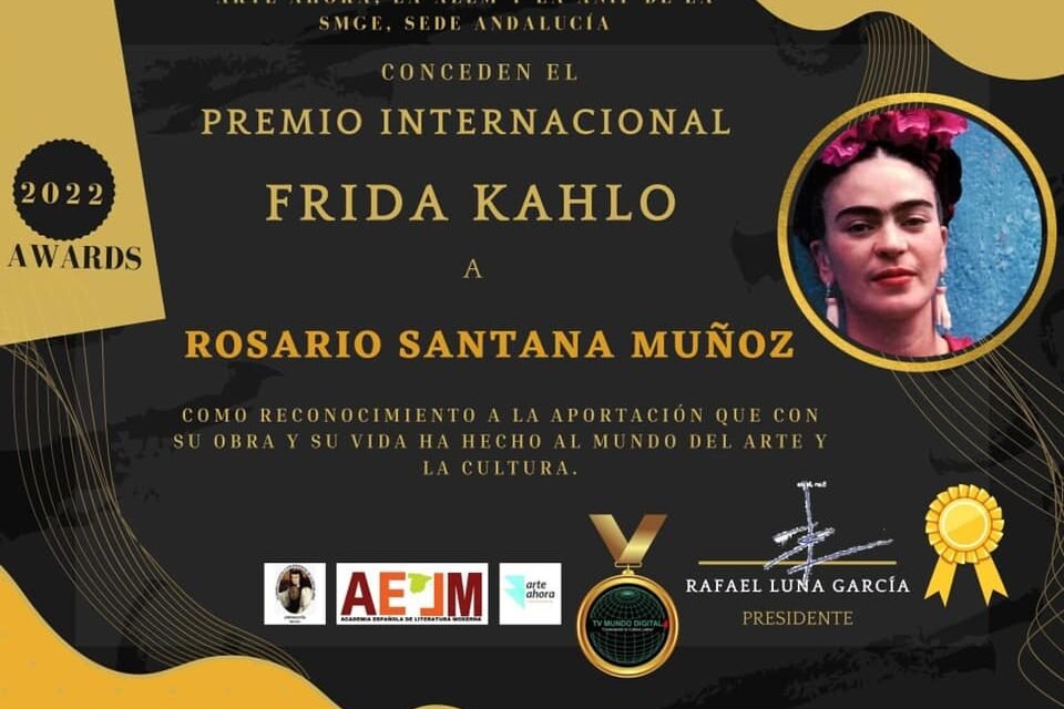 Rosario Santana recibe el Premio Internacional Frida Kahlo