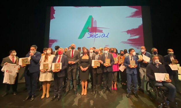 La Fundación Cepaim recibe el Premio Andalucía + Social por su labor contra el chabolismo en Huelva