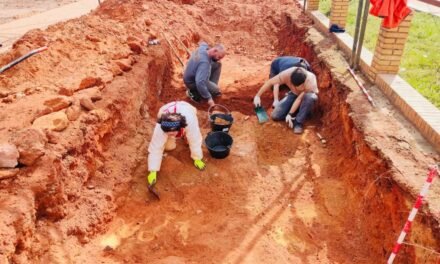 Comienzan las labores de exhumación de unos 50 cadáveres en una de las fosas de Riotinto