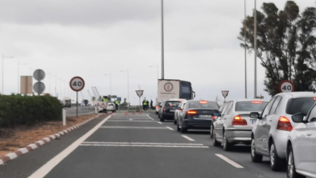 La Guardia Civil interpone unas 60 sanciones a transportistas en Huelva desde el inicio de la huelga