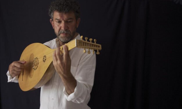 José Luis Pastor graba el primer disco que recoge todas las guitarras de la historia