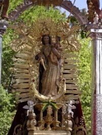 Campofrío proyecta levantar una imagen de la Reina de los Ángeles en la Plaza 15 de Abril