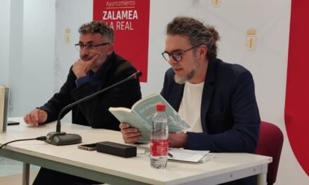Gran acogida en Zalamea para la primera novela de José Manuel Vázquez Lazo