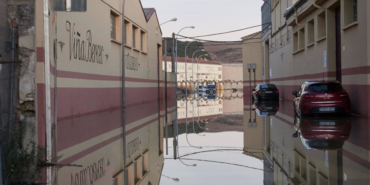 La lluvia provoca inundaciones en varias calles de Isla Cristina