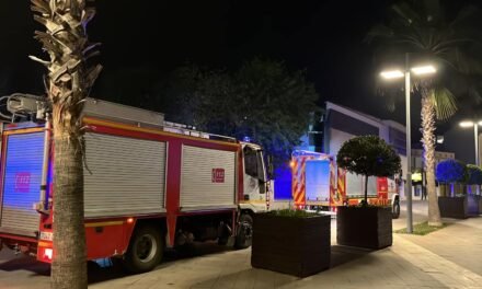 Un grupo de menores prende fuego a un almacén del colegio Miguel de Cervantes de Gibraleón