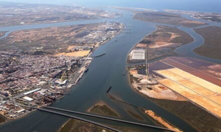 El Puerto de Huelva inaugura este viernes el alumbrado de Navidad como preámbulo a su 150 Aniversario