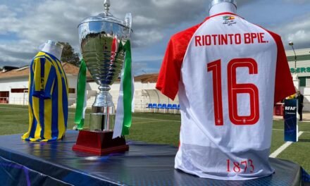 El Riotinto cae en la final de la Copa provincial (1-2) y tendrá que remontar en Moguer