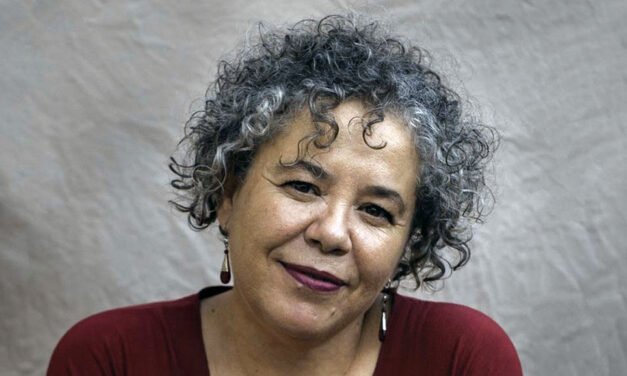 La riotinteña Rosario Izquierdo presentará ‘Lejana y rosa’ este jueves en la Biblioteca de Huelva