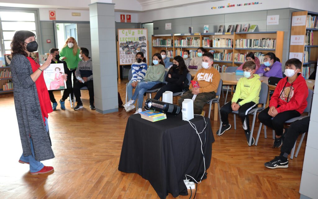 Los escolares cartayeros se adentran en ‘La luz del secreto de Zenobia’