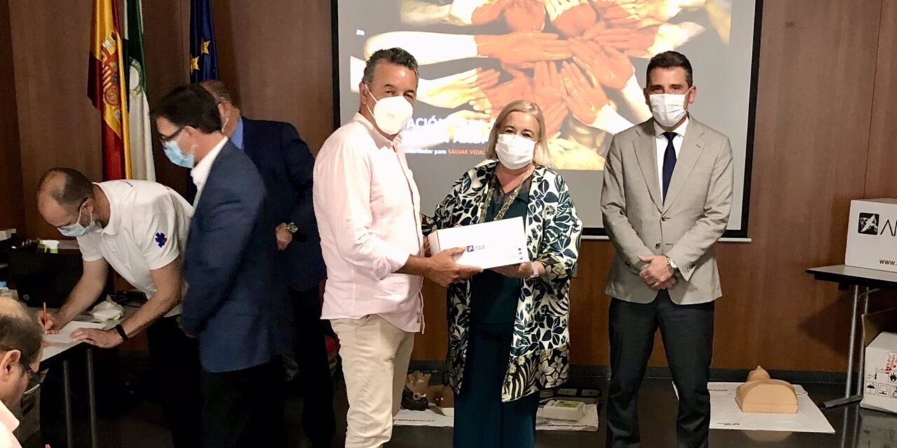 Las hermandades rocieras contarán con 26 desfibriladores como medida de protección