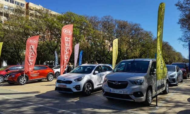 Más de 50 coches se expondrán en Avenida de Andalucía del 19 al 22 de mayo