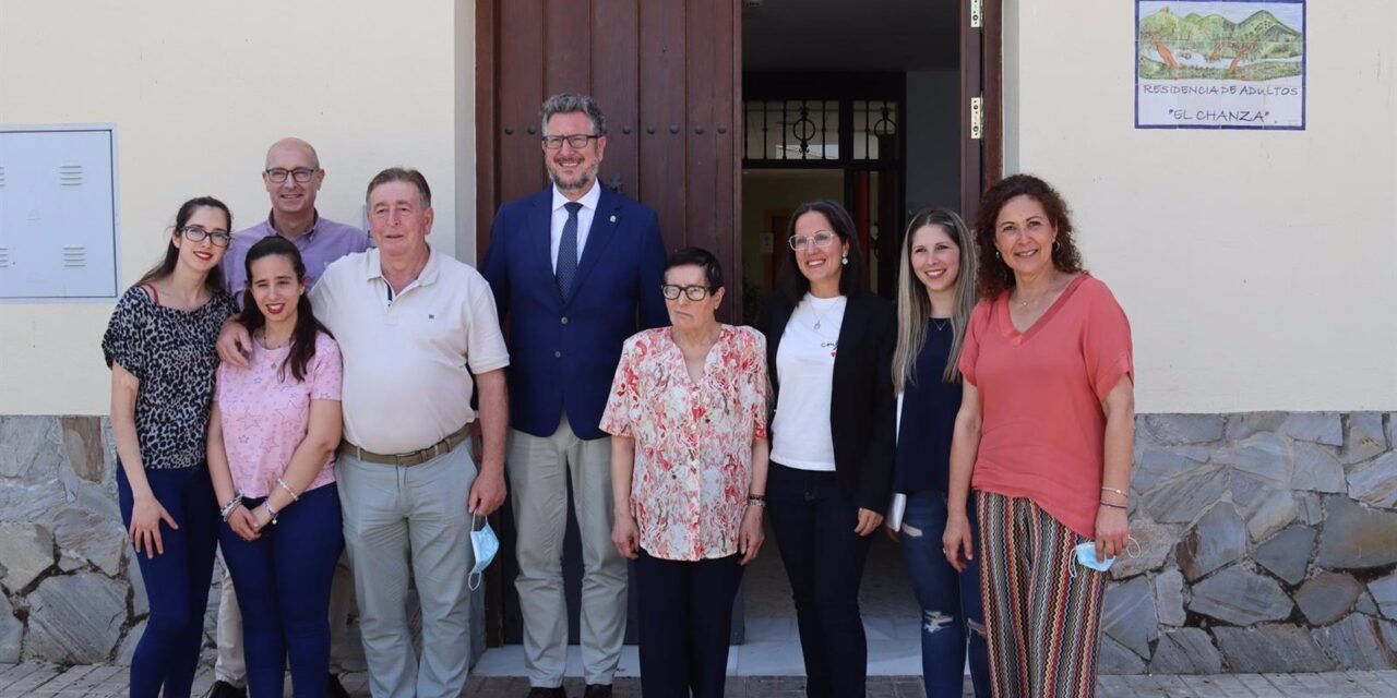 La Junta pone en valor el trabajo de la Asociación Paz y Bien de Cortegana