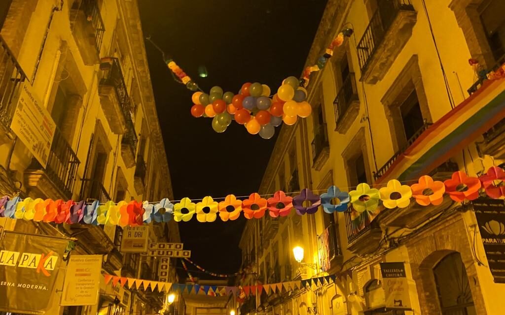 La calle Rábida celebra el Día del Orgullo con un amplio programa festivo, cultural y reivindicativo
