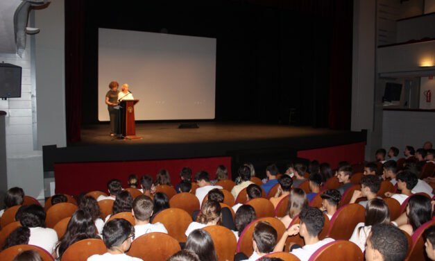 Alumnos de Cartaya estrenan un cortometraje que fomenta la integración de la diversidad