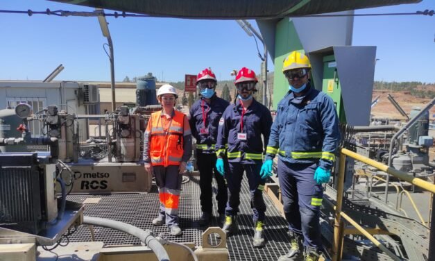 Atalaya apuntala su estrategia de seguridad con visitas de los bomberos a sus instalaciones