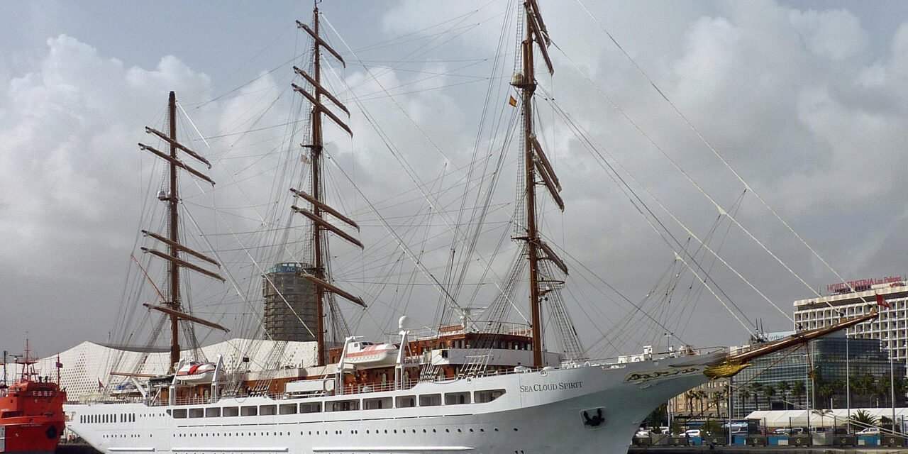 El Muelle de Levante recibe este sábado al velero de cruceros Sea Cloud Spirit
