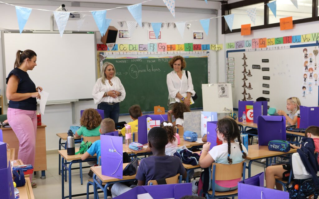 Cartaya incorpora a monitoras de infantil en todos los colegios para la ‘vuelta al cole’