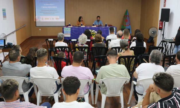 Cartaya celebra la I Mesa Redonda dedicada al pueblo gitano