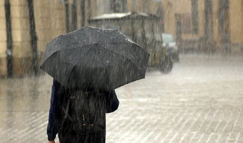 Aviso amarillo por fuertes lluvias en la Cuenca Minera este lunes