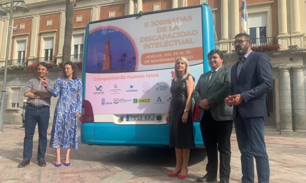 Los autobuses de Huelva se suman a la II Semana de la Discapacidad Intelectual de TAU