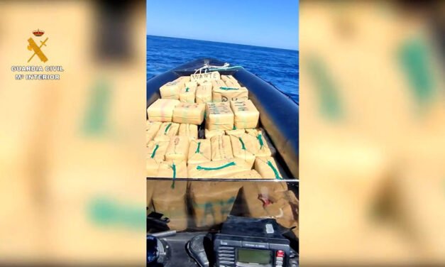 Intervienen 3.500 kilos de hachís tras una persecución en la costa de Huelva