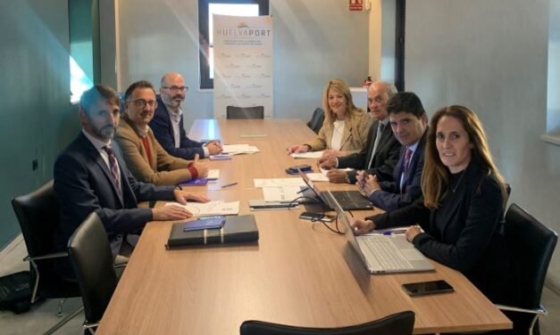 HuelvaPort concede los III Premios de la Logística a Cepsa, Bergé Marítima y a las navieras de la Ruta Huelva-Canarias