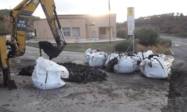 IU critica la “desfachatez” de la empresa DSM tras el vertido de nueve toneladas de lodos en Nerva