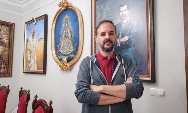 La Matriz de Almonte designa a Antonio Rodríguez Ledesma como cartelista de la próxima romería