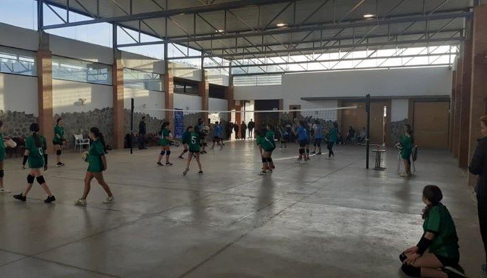 <strong>Insultos y tensión tras un partido de voleibol femenino en Campofrío</strong>