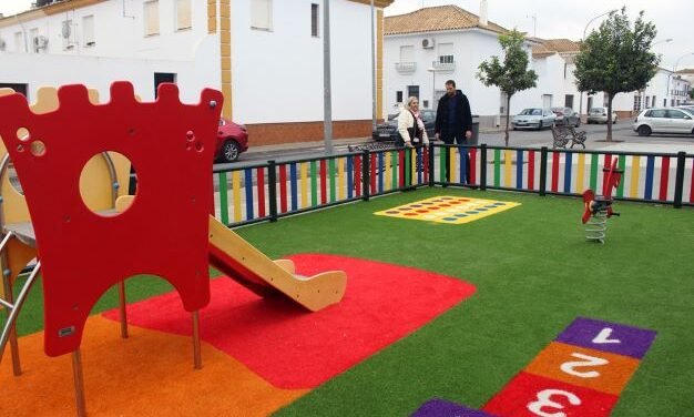 <strong>Césped artificial para el parque infantil de la calle Noria de Cartaya</strong>