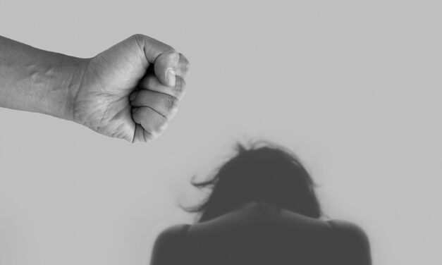 <strong>Brutal agresión a una trabajadora del centro de salud de El Torrejón</strong>