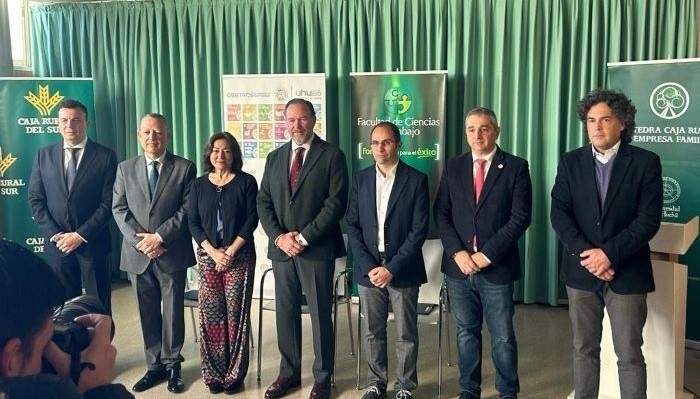 <strong>Entregan los premios de investigación de la Cátedra Caja Rural del Sur de Empresa Familiar</strong>