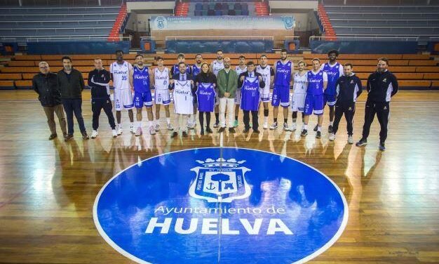 <strong>El Ciudad de Huelva lucirá en su equipación la nueva marca de la capital</strong>