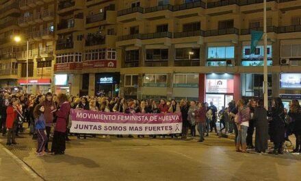 <strong>El 8M vuelve a reivindicar el feminismo de manera masiva en Huelva</strong>