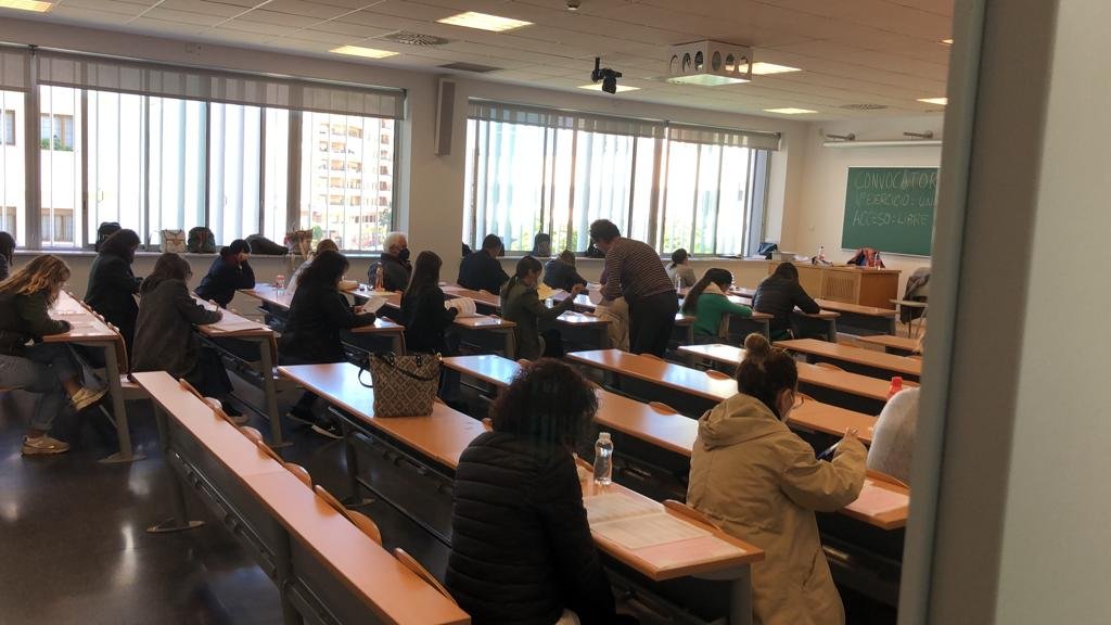 <strong>715 personas con discapacidad se examinan este sábado para acceder a un puesto en la Junta de Andalucía</strong>