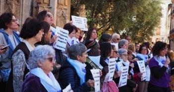 <strong>Revuelta de mujeres en la Iglesia de Huelva por la igualdad</strong>