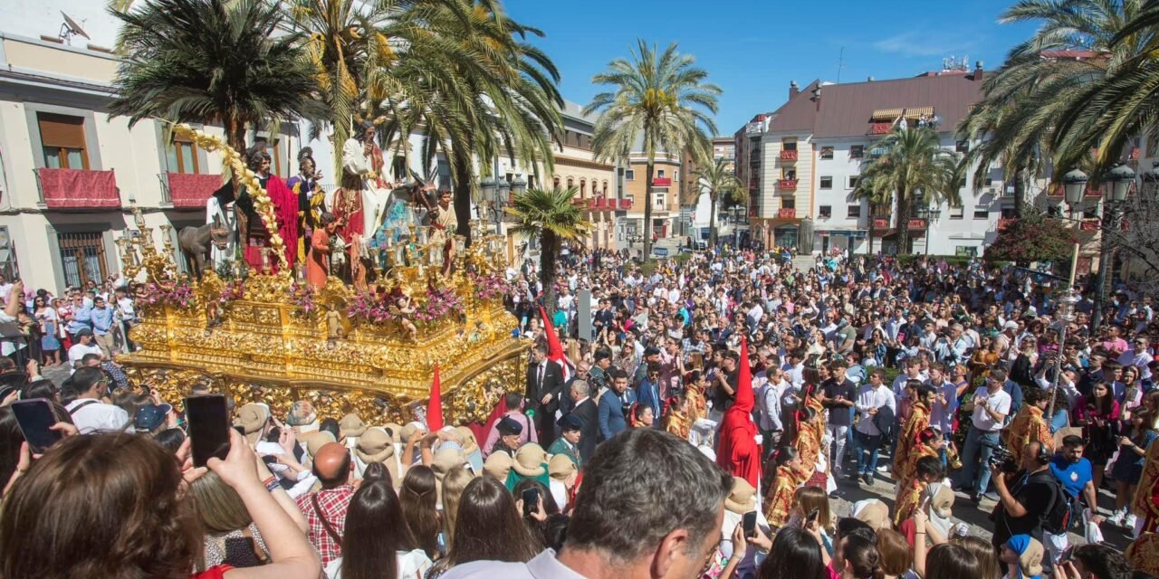 <strong>Fotogalería: Imágenes del Domingo de Ramos en Huelva</strong>