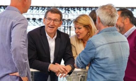 <strong>Feijóo respalda a Pilar Miranda como “primera alcaldesa de Huelva”</strong>