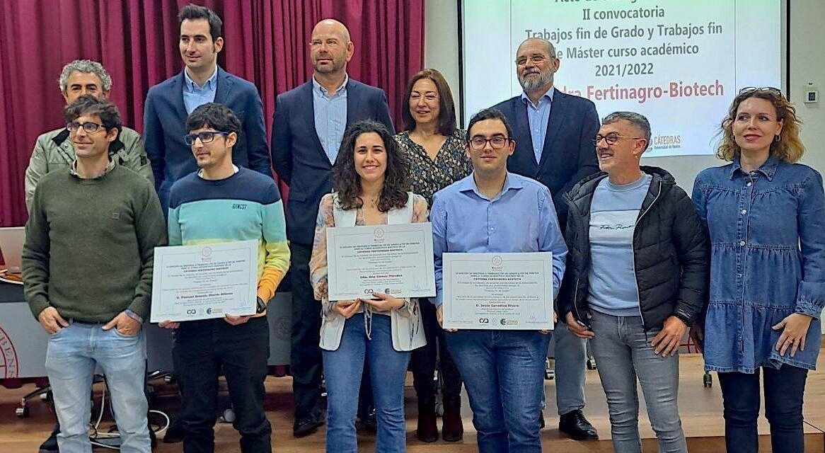 <strong>Estudios sobre nanotecnología alimentaria ganan los premios final de grado y máster en la Onubense</strong>
