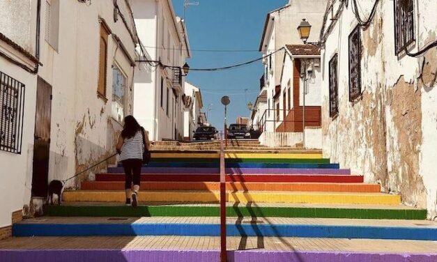 <strong>Cine de verano y baño nocturno para cerrar la semana LGTBI en Riotinto</strong>