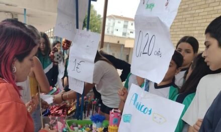 <strong>El Colegio La Hispanidad celebra sus 50 años con un mercado solidario</strong>